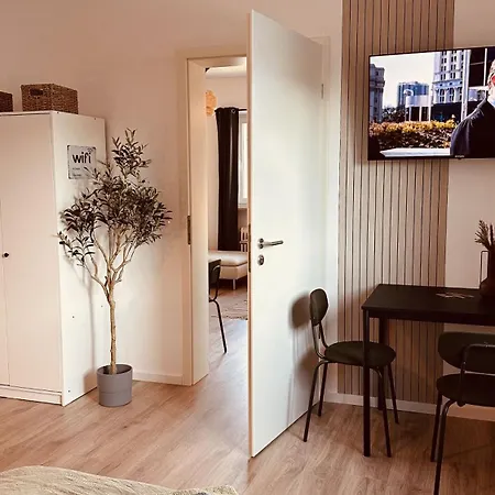 Mit Netflix - Parken - Kueche - Bad Apartment