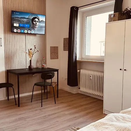 Modernes Apartment - Netflix, Kueche & Parkplatz Apartment *