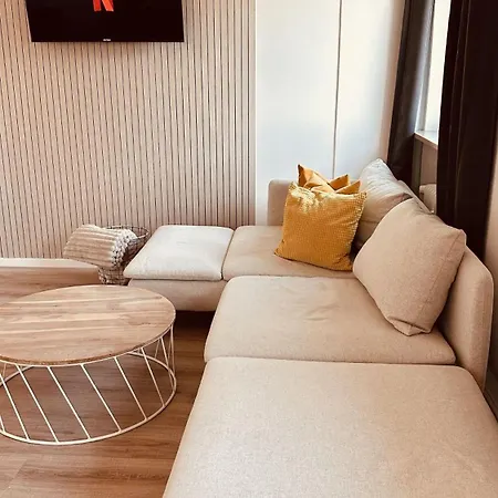 Modernes Apartment - Netflix, Kueche & Parkplatz Apartment *