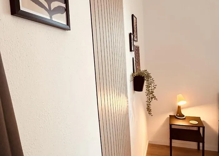 Mit Netflix - Parken - Kueche - Bad Lägenhet *